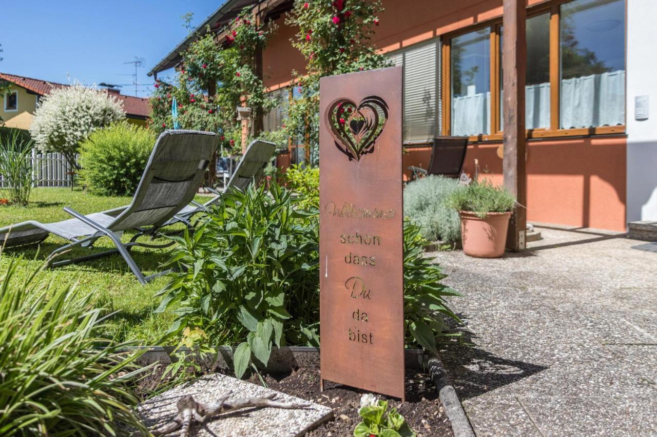 Fewo Im Gaestehaus Maximilian Eggelsberg ภายนอก รูปภาพ